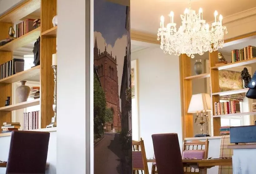 Отель Woodberry Inn