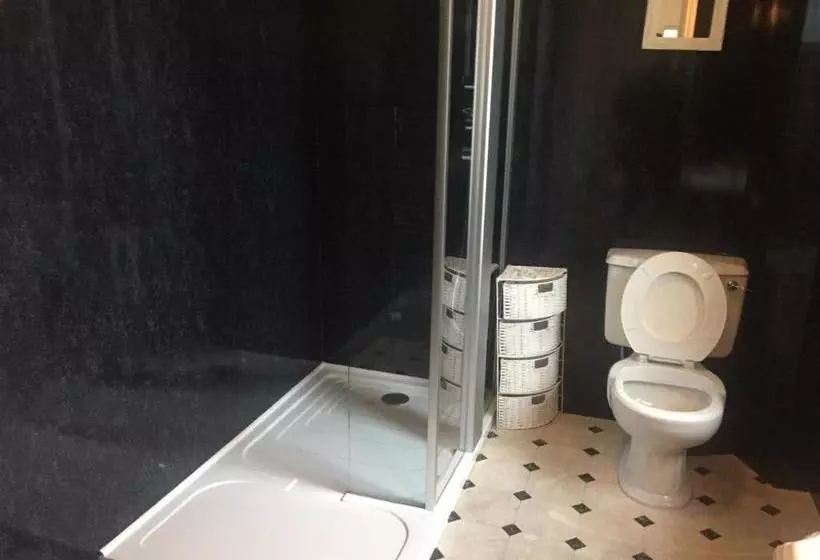 膳宿费 The Auld Cairn