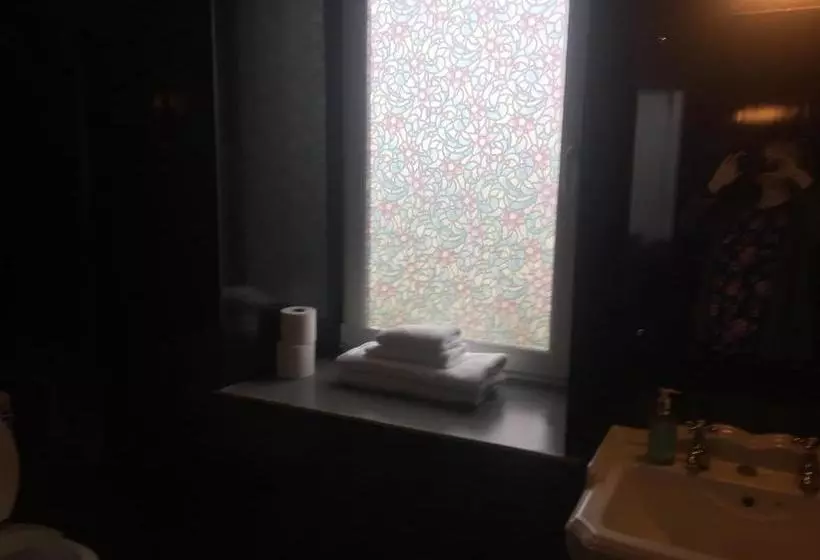 膳宿费 The Auld Cairn