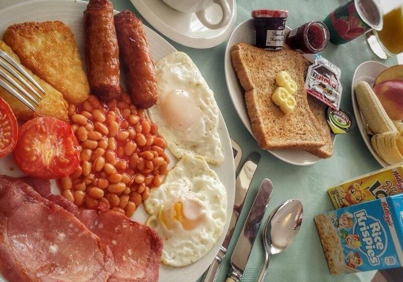 پانسیون The Strand