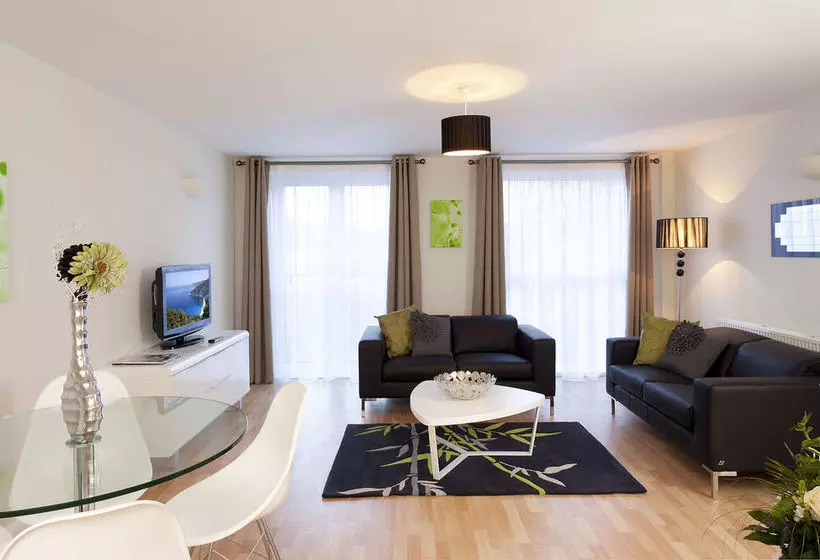 Saco Bracknell  Summer Place