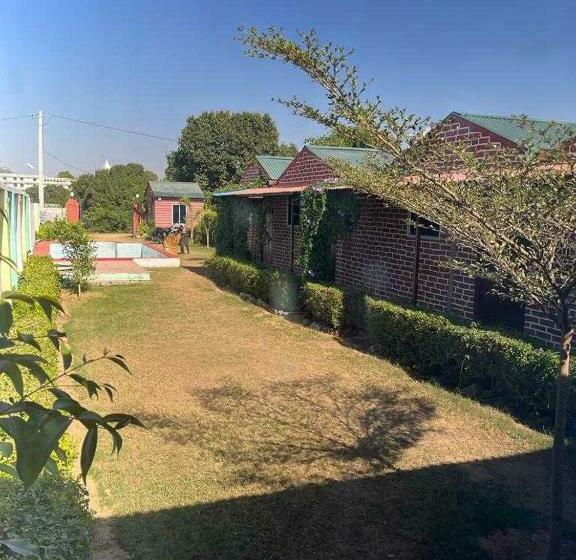 בית מלון כפרי Oyo Flagship 43914 Rs Woods