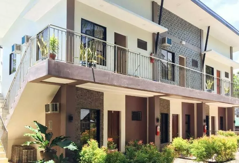 ホテル Reddoorz @ Altavista Beach Resort Samal