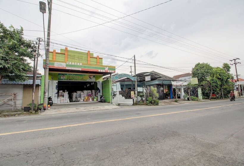 Hotel Spot On 92118 Alif House Syariah 2