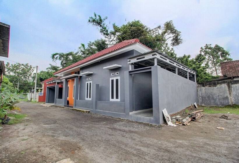 Hotel Spot On 92118 Alif House Syariah 2