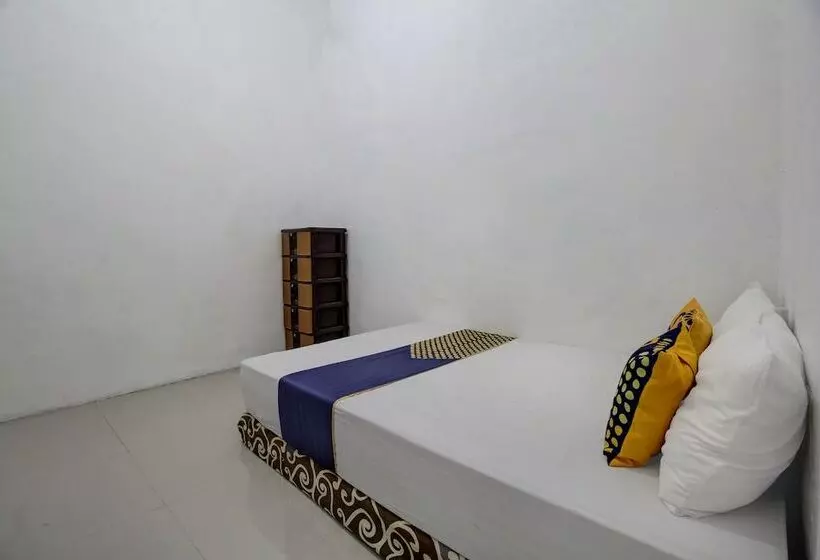 Hotelli Spot On 92118 Alif House Syariah 2