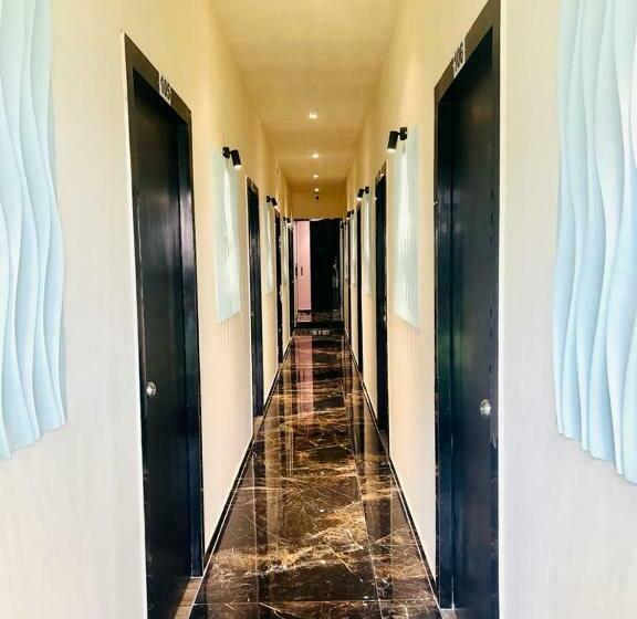 Pensão Akash Retail