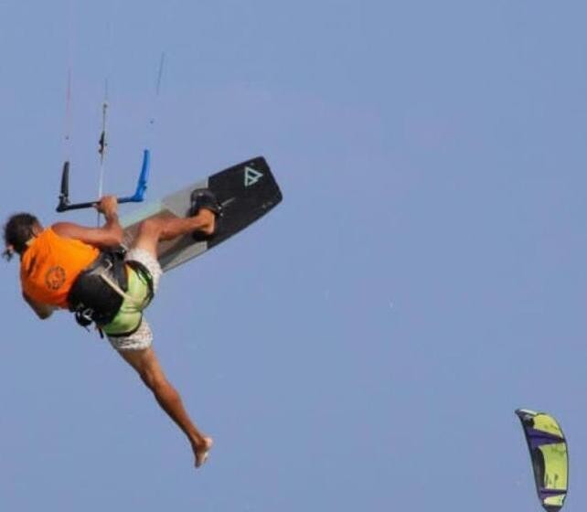 בית מלון כפרי Blue Waves Kite Surfing Beach Resort