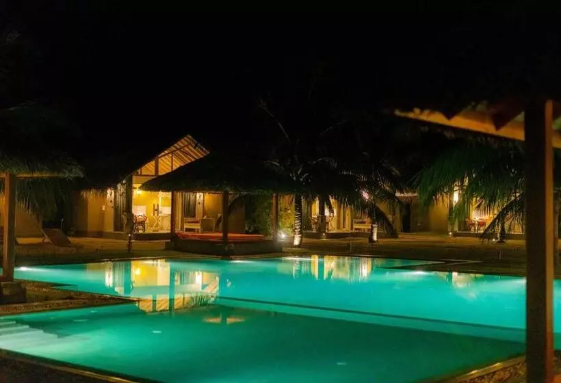 Hotelli Blue Waves Kite Surfing Beach Resort