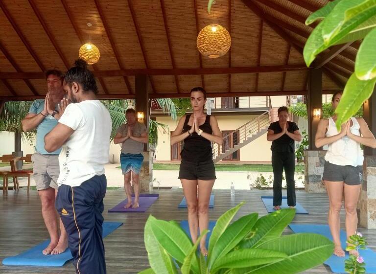 בית מלון כפרי Blue Waves Kite Surfing Beach Resort