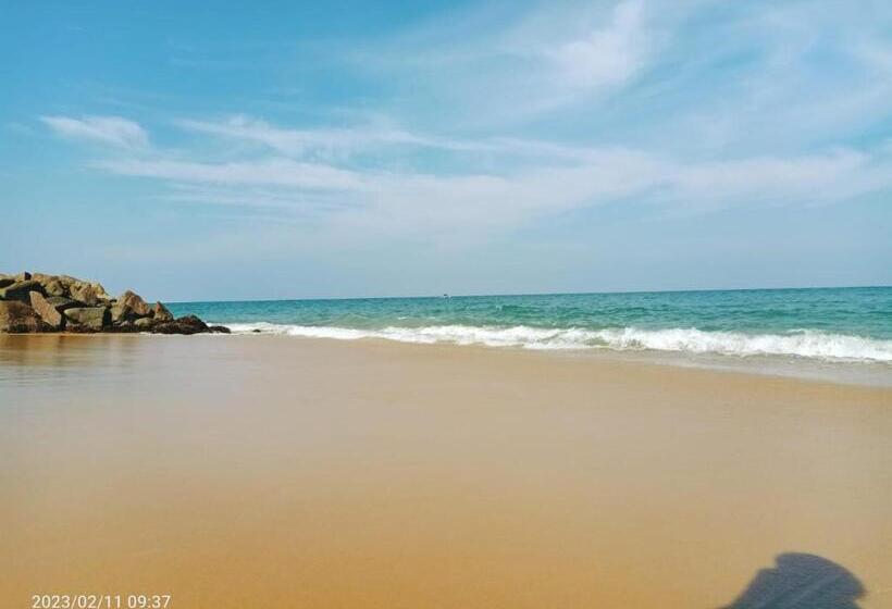 בית מלון כפרי Blue Waves Kite Surfing Beach Resort