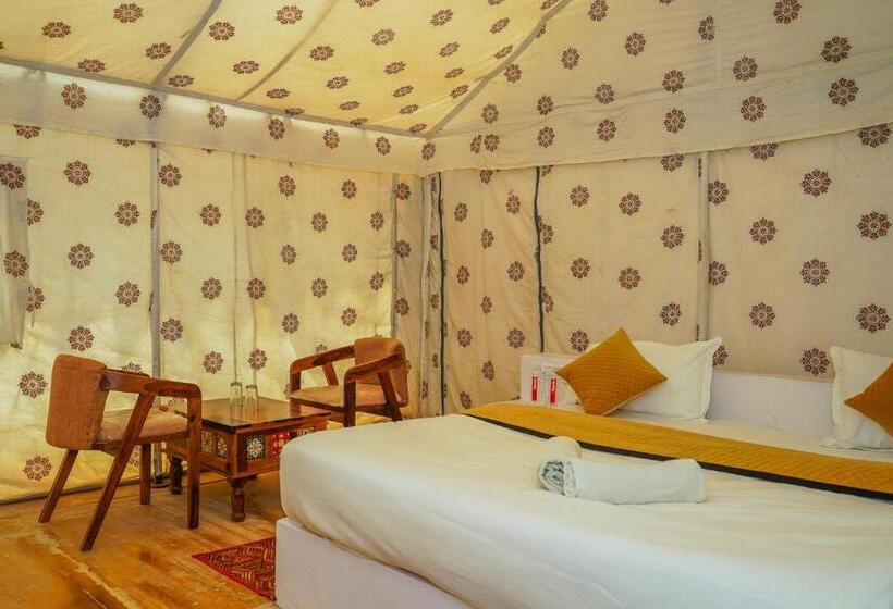 אתר נופש Mughal Sam Sand Dunes Desert Safari