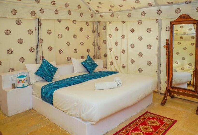 אתר נופש Mughal Sam Sand Dunes Desert Safari