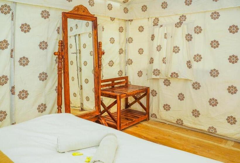 אתר נופש Mughal Sam Sand Dunes Desert Safari