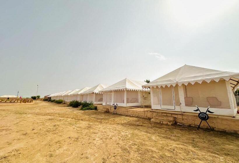 אתר נופש Mughal Sam Sand Dunes Desert Safari