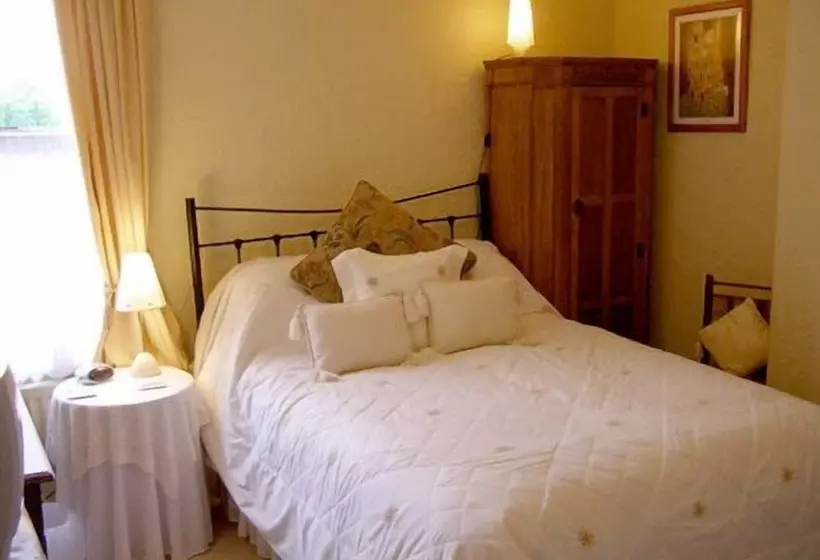 Anton Guest House Bed And Breakfast