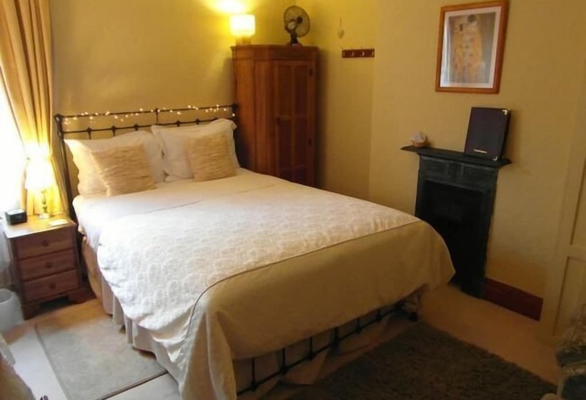 Anton Guest House Bed And Breakfast