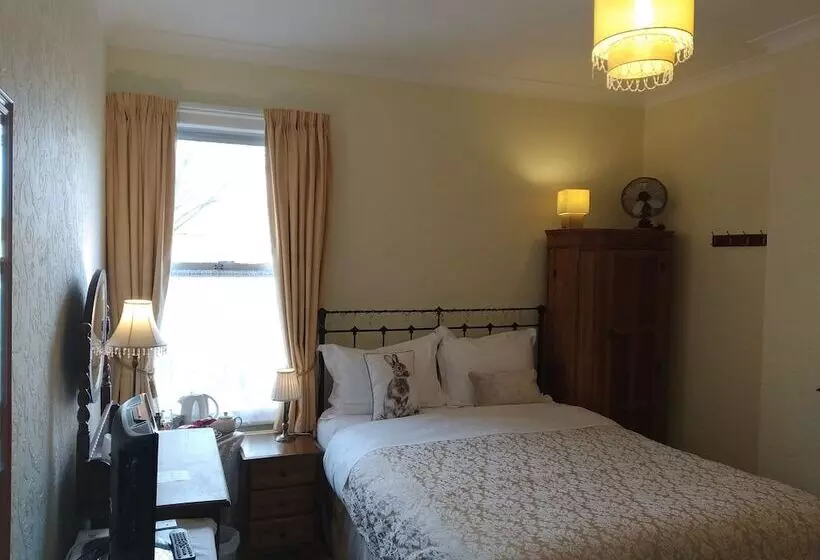 Anton Guest House Bed And Breakfast