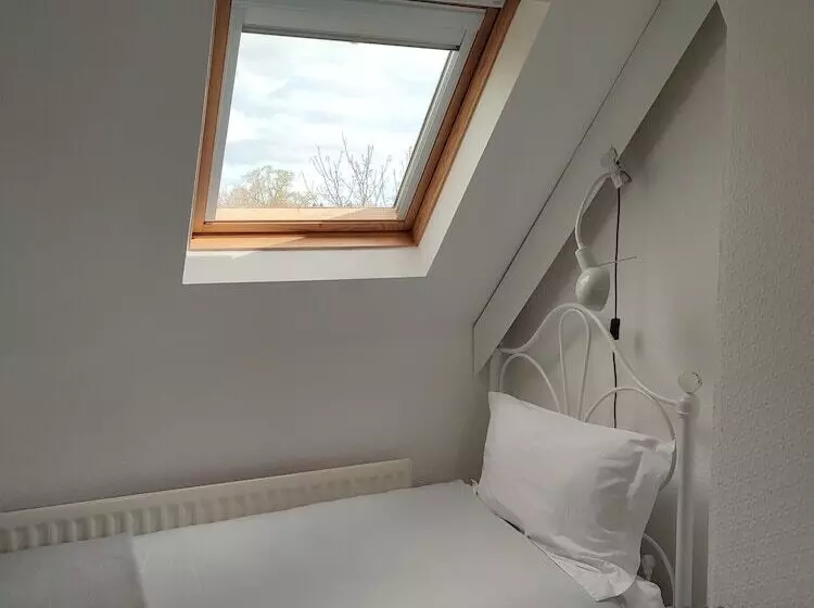 Anton Guest House Bed And Breakfast