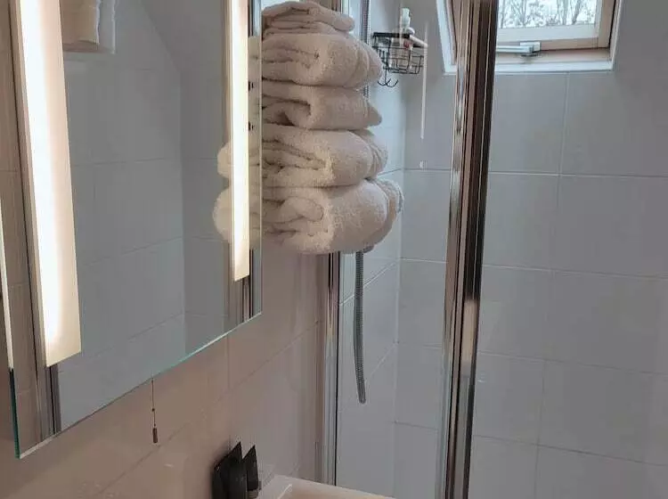 Anton Guest House Bed And Breakfast