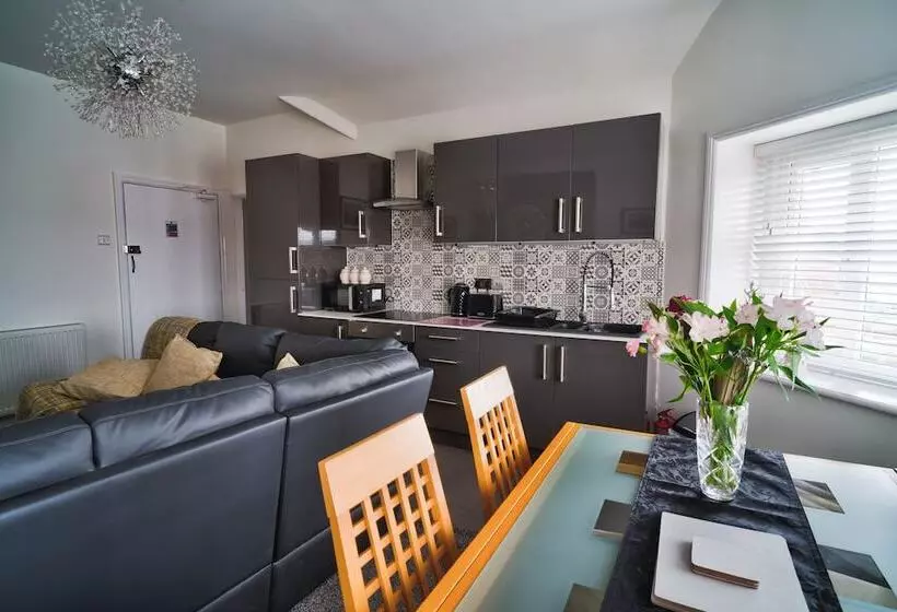 Beachmount Holiday Apartments