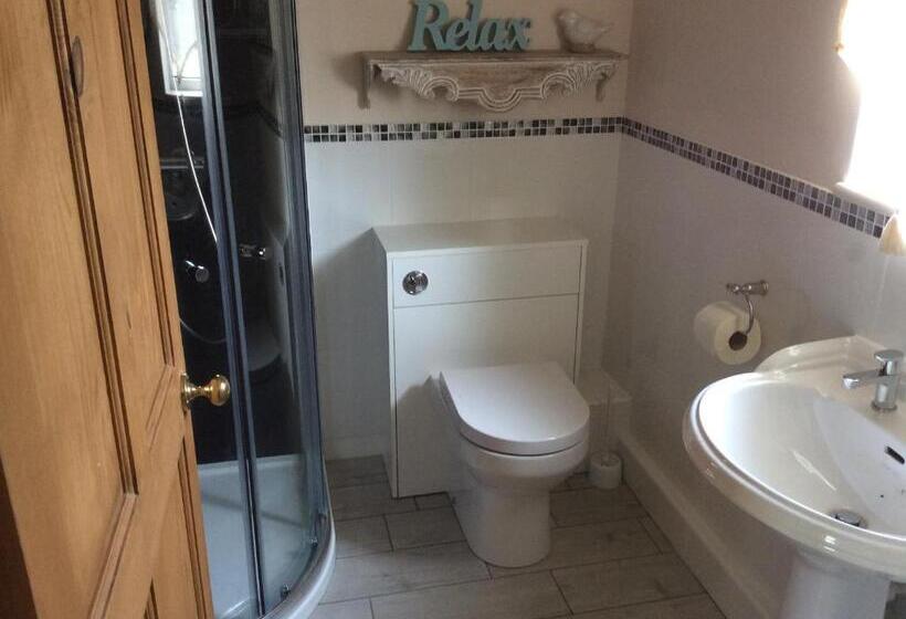 Bed and Breakfast Broccoli Bottom