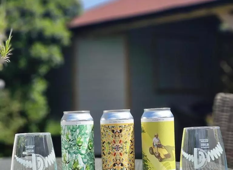 צימר Burlington Berties