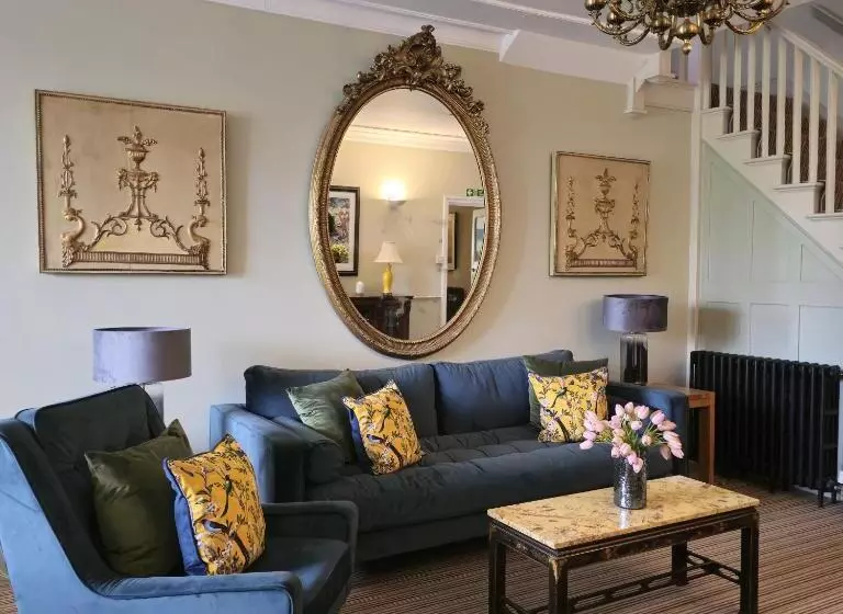 צימר Burlington Berties