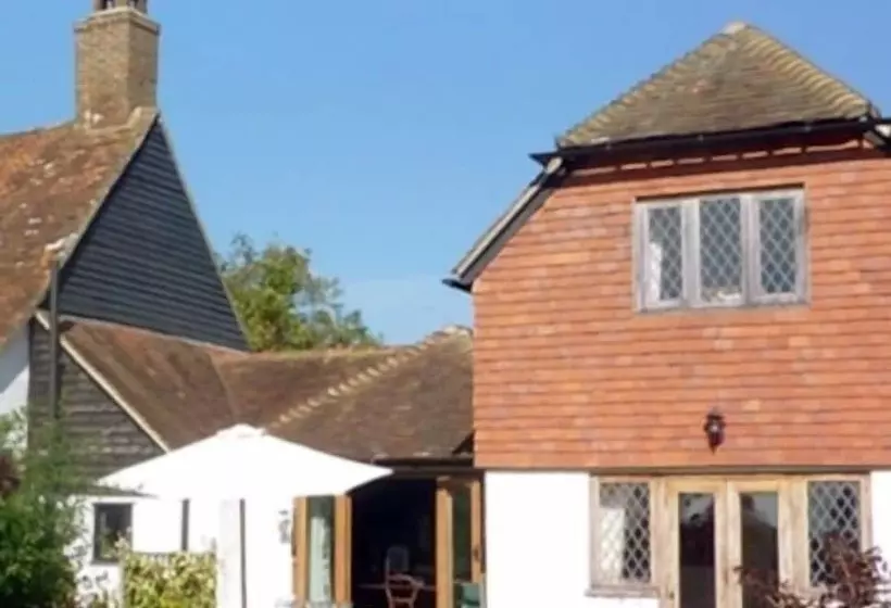 Bed And Breakfast Dunsfold