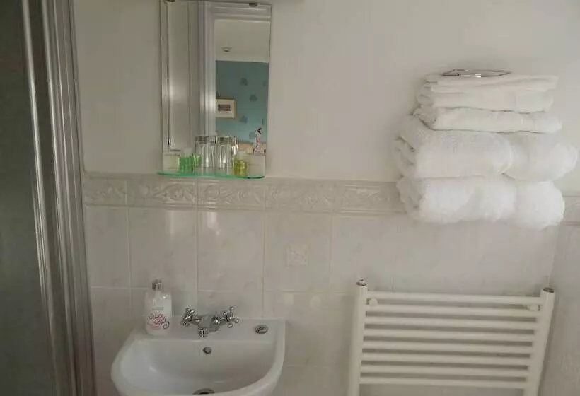 مبيت وإفطار Fairlight Lodge