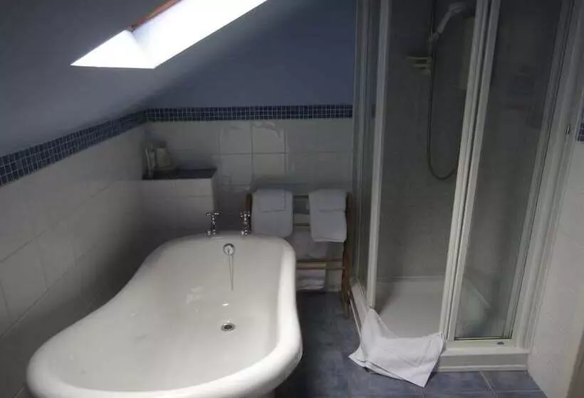 مبيت وإفطار Fairlight Lodge