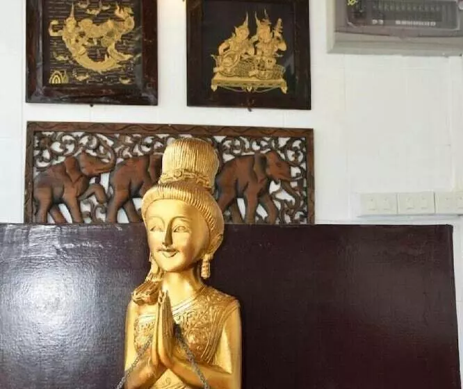 Dmk Hostel Donmueang Airport