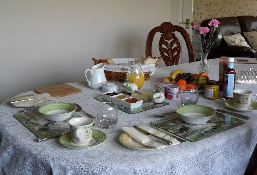 Higher Chapel Farm Bed & Breakfast