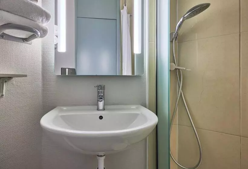 B&b Hotel Caen Mémorial