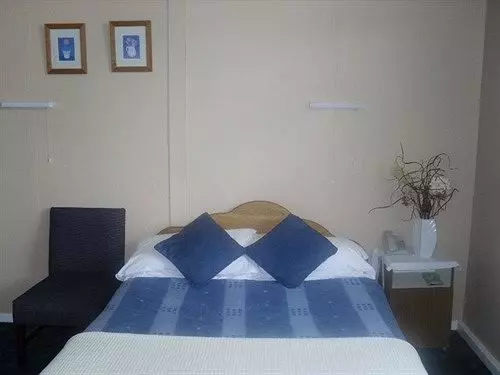 Hotel Carrybridge Lakeside Lodge