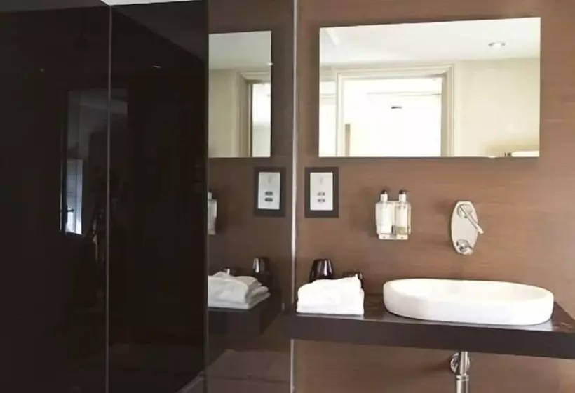 ホテル Finch S Arms