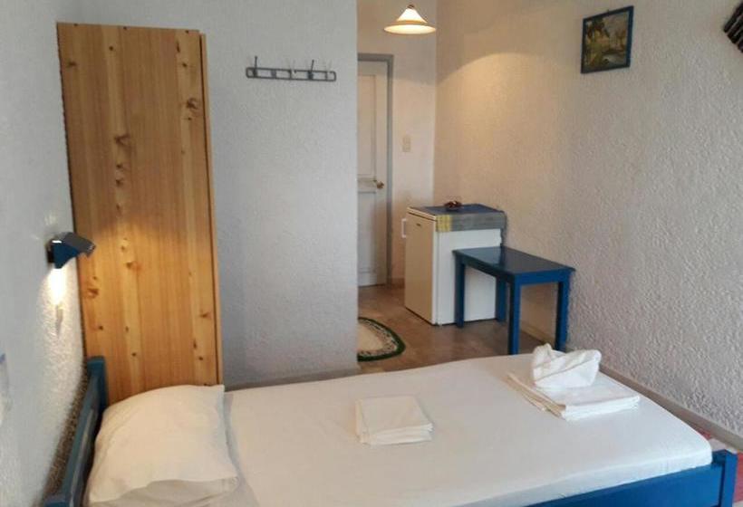 בית מלון כפרי Kamari