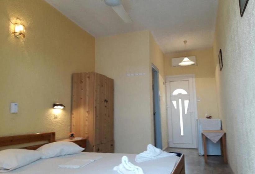 בית מלון כפרי Kamari