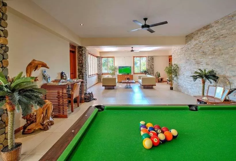 בית מלון כפרי Maui Palms