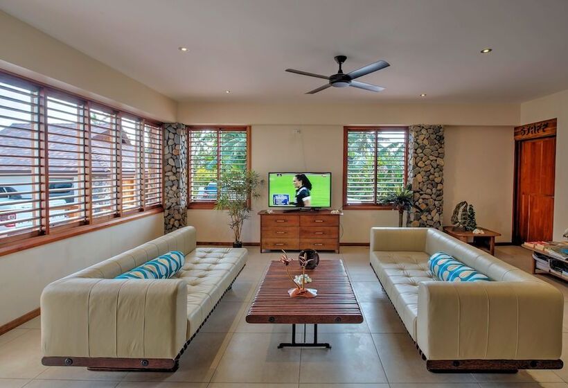 בית מלון כפרי Maui Palms