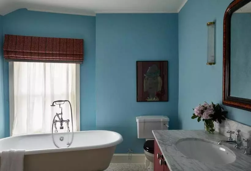 Отель The Bear Inn, Hodnet