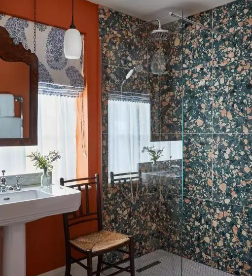 Отель The Bear Inn, Hodnet