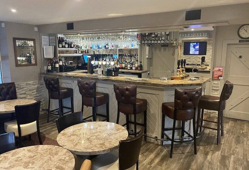 酒店 The Blue Bell Crookham