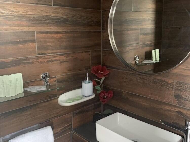 酒店 The Blue Bell Crookham