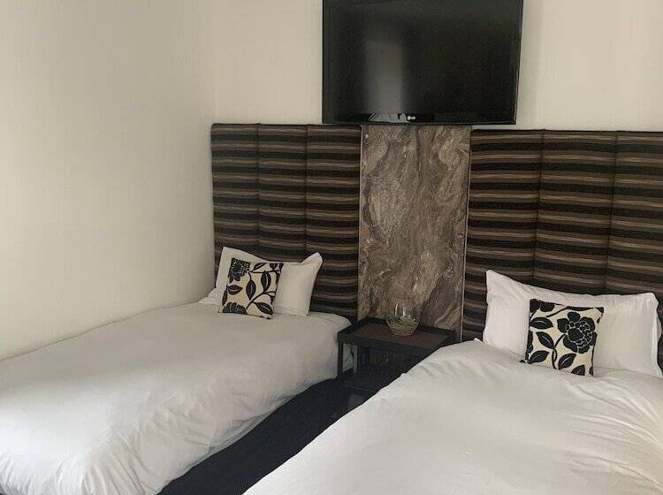 酒店 The Blue Bell Crookham