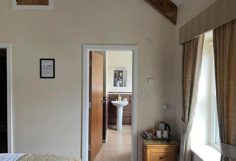 فندق The Cambrian Bar & Grill