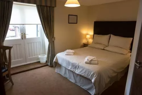 酒店 The Cambrian Bar & Grill