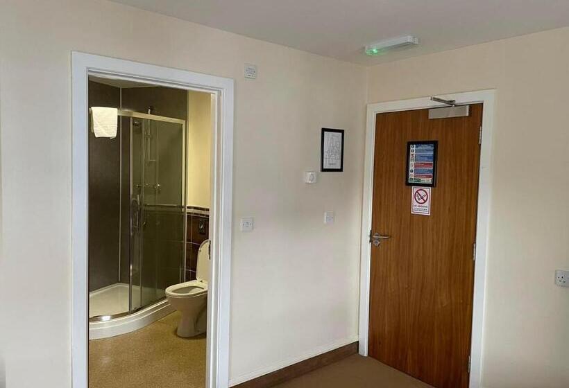 فندق The Cambrian Bar & Grill