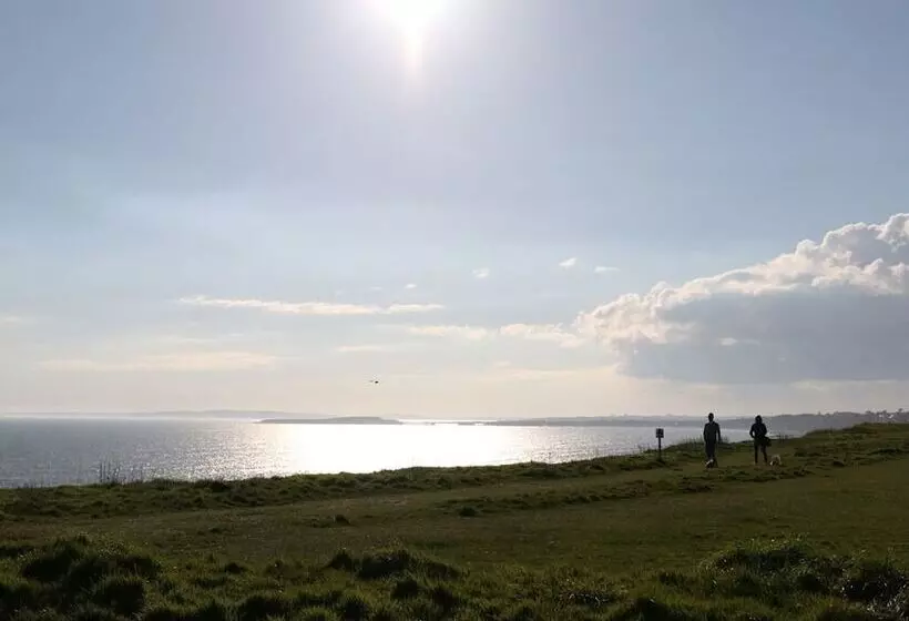 Отель The Cliff House