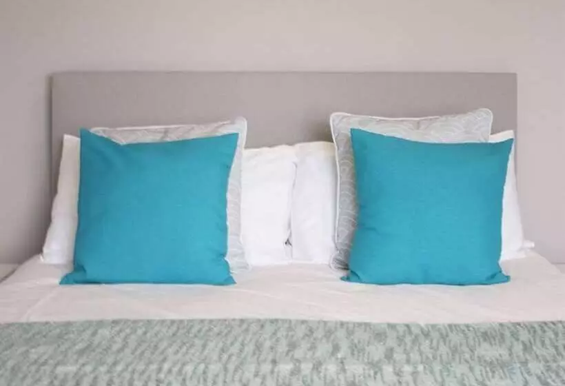 Отель The Cliff House